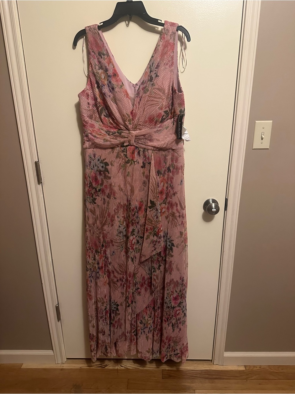 R&M Richards Pink Floral Pleated Maxi Dress
